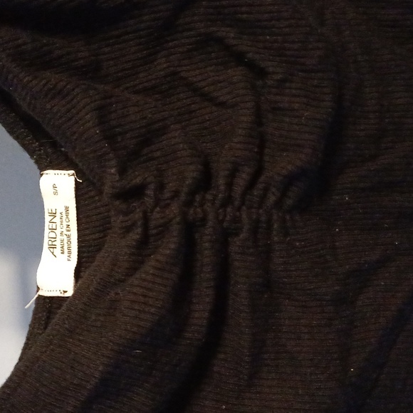 Ardene black crop top - Picture 3 of 3